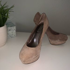 Steve Madden tan heels